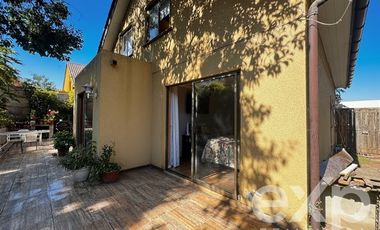 Casa en Venta en Camino del Claustro 6768