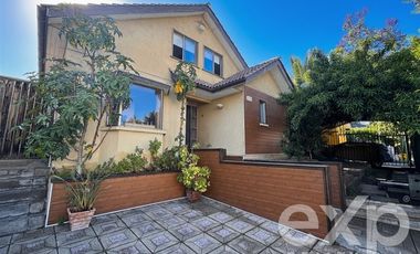 Casa en Venta en Camino del Claustro 6768