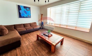 CASA EN PARQUE INGLES 4D 3B  PATIO AMPLIO