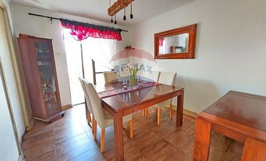 CASA EN PARQUE INGLES 4D 3B  PATIO AMPLIO