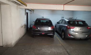 ESTACIONAMIENTO SEGURO EN BARRIO RESIDENCIAL DE ÑUÑOA