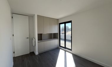 SE VENDE CASA DE 2 PISOS EN BOSQUES DE MONTEMAR (CÓD. 571)