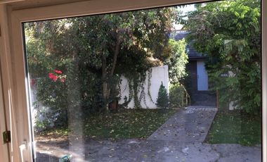 SE ARRIENDA CASA COMERCIAL EN AV. LAS CONDES (CÓD. 569)