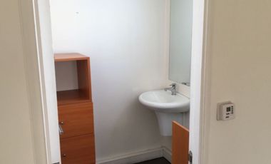 SE ARRIENDA CASA COMERCIAL EN AV. LAS CONDES (CÓD. 569)