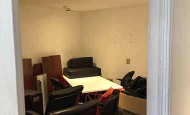 SE ARRIENDA CASA COMERCIAL EN AV. LAS CONDES (CÓD. 569)