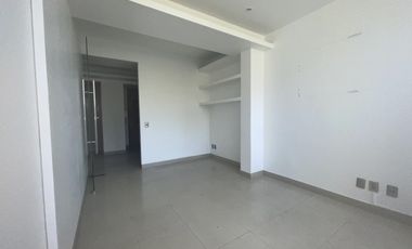 SE ARRIENDA OFICINA EN REÑACA