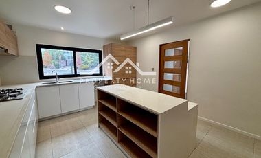 CASA 4 DORM + SERVICIO + PISCINA Y QUINCHO LOS BOSQUES