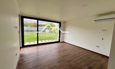 CASA 4 DORM + SERVICIO + PISCINA Y QUINCHO LOS BOSQUES