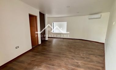 CASA 4 DORM + SERVICIO + PISCINA Y QUINCHO LOS BOSQUES