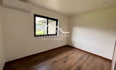 CASA 4 DORM + SERVICIO + PISCINA Y QUINCHO LOS BOSQUES