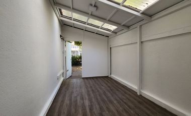 Arriendo casa comercial Los Leones/ Eliodoro Yañez