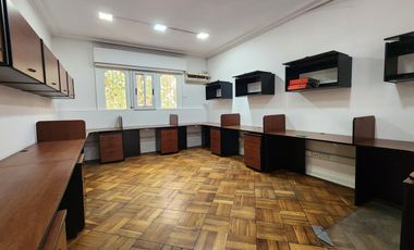 Arriendo casa comercial Los Leones/ Eliodoro Yañez