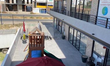 Local en centro comercial en renta en Zen House II, El Marqués, Querétaro