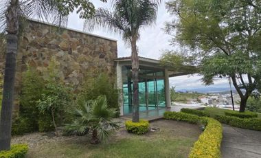 Casa en condominio en renta en Colinas del Bosque 2a Sección, Corregidora, Querétaro