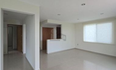 Casa en condominio en renta en Colinas del Bosque 2a Sección, Corregidora, Querétaro