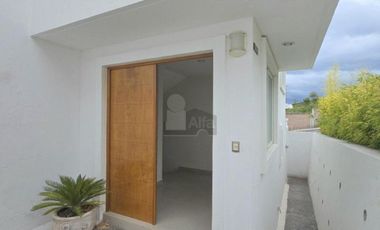 Casa en condominio en renta en Colinas del Bosque 2a Sección, Corregidora, Querétaro