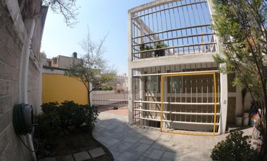 Edificio en venta en Parque Residencial con Diseño Versátil para tu negocio y estilo de vida