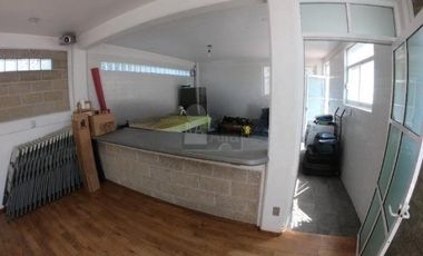 Edificio en venta en Parque Residencial con Diseño Versátil para tu negocio y estilo de vida