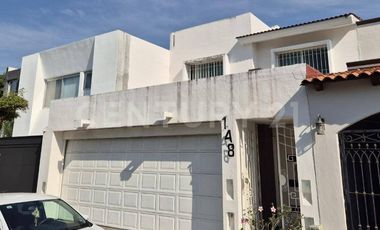 Casa en renta amueblada Esmeralda norte, Colima, Col.