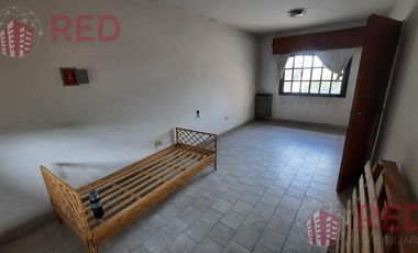 Vende Casa 2 dormitorios y  Monoambiente en Cipolletti