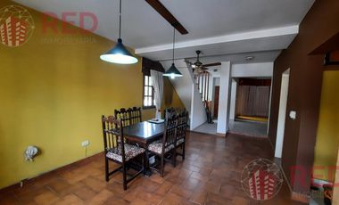 Vende Casa 2 dormitorios y  Monoambiente en Cipolletti