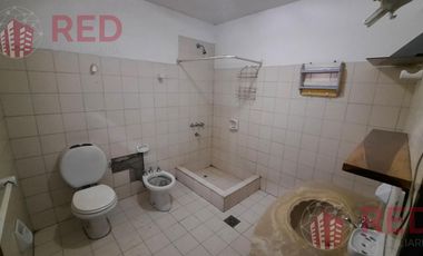 Vende Casa 2 dormitorios y  Monoambiente en Cipolletti