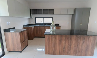 Casa de 1 piso en privada residencial en Conkal