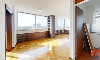 Departamento en alquiler en San Isidro 4 ambientes en Dúplex con escritorio, toilette y balcón,