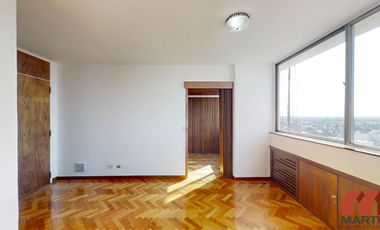 Departamento en alquiler en San Isidro 4 ambientes en Dúplex con escritorio, toilette y balcón,