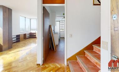 Departamento en alquiler en San Isidro 4 ambientes en Dúplex con escritorio, toilette y balcón,