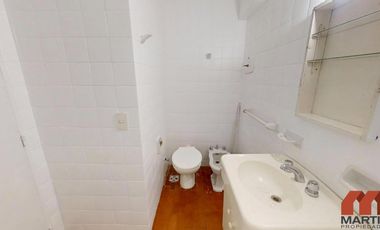 Departamento en alquiler en San Isidro 4 ambientes en Dúplex con escritorio, toilette y balcón,
