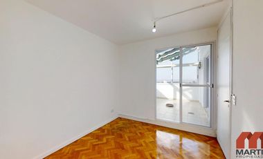 Departamento en alquiler en San Isidro 4 ambientes en Dúplex con escritorio, toilette y balcón,
