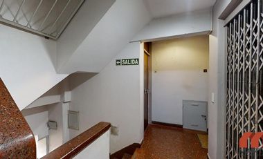 Departamento en alquiler en San Isidro 4 ambientes en Dúplex con escritorio, toilette y balcón,
