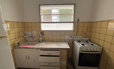 Chalet excelente ubicación, 3 dormitorios, jardín, quincho - Martinez