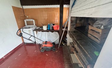 Chalet excelente ubicación, 3 dormitorios, jardín, quincho - Martinez