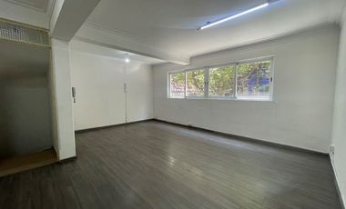 OFICINAS/CASA EN RENTA CON USO DE SUELO EN CUAUHTÉMOC, CDMX