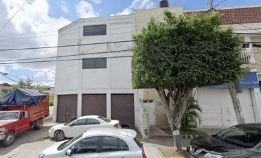 Bodega u Oficinas en Renta  Ubicada en el Mercado de Abastos de Guadalajara Jal.