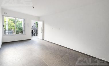 DEPTO 2 AMBIENTES A ESTRENAR | BALCÓN | COCHERA | CASTELAR NORTE