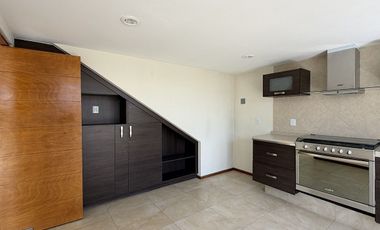 CASA UBICADA  EN Av. Fuente de Barcaza, San Andrés Ocotlán