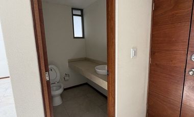 CASA UBICADA  EN Av. Fuente de Barcaza, San Andrés Ocotlán