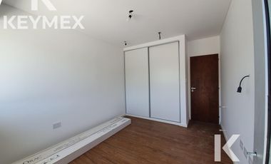 ALQUILER CASA Gonnet 3 DORMITORIOS A ESTRENAR