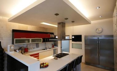 Casa en Renta en Puerta del Bosque, Zapopan | 3 Recámaras y Estudio | Lujo y Seg