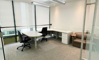 Oficina amueblada en renta de 770m2 en corporativo zona Santa María Monterrey