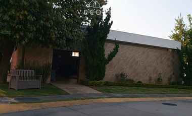 CASA EN VENTA EN SANTILLANA, SOLARES, ZAPOPAN