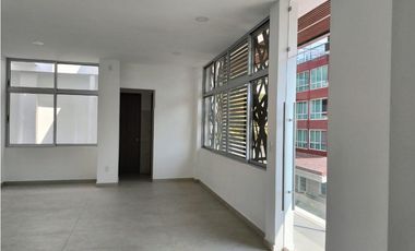 ESTRENA NUEVAS OFICINAS EN SATELITE ATRAS DE SUBURBIA