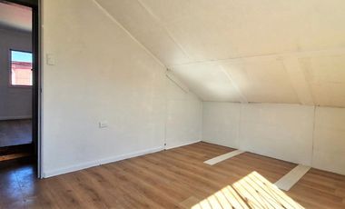 Arriendo de casa de 3 dormitorios, en La Cruz,  Disponible desde 1 febrero 2026.  $530.000