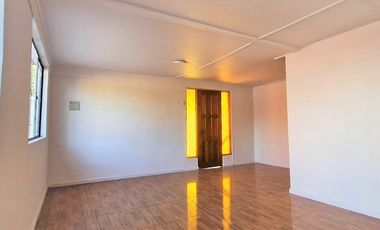 Arriendo de casa de 3 dormitorios, en La Cruz,  Disponible desde 1 febrero 2026.  $530.000