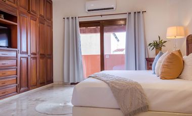 Casa en venta en condominio 4 recámaras frente a la laguna en Zona Hotelera, Cancún