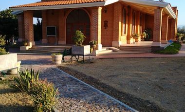 CASA CAMPESTRE LOS SAUCES LEON VENTA