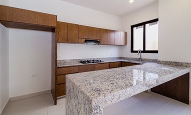 Casa en Venta en Río, Av. Huayacán, Cancún